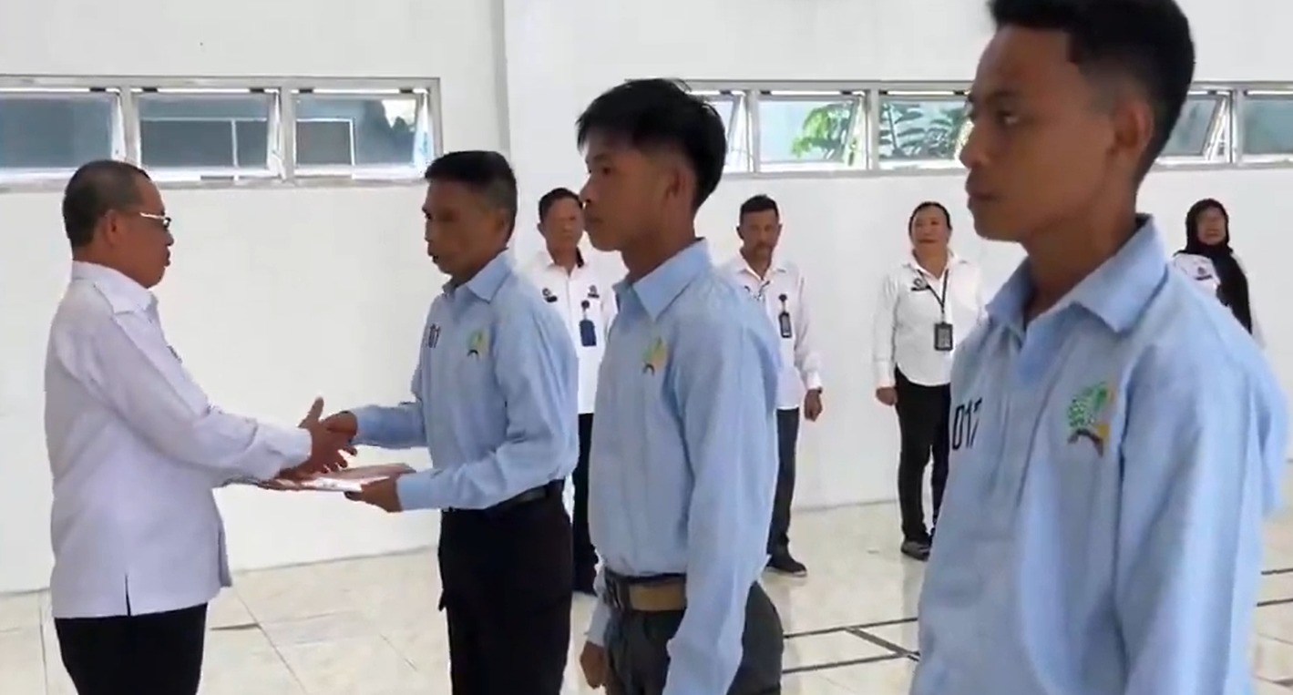 Selain WBP beragama Kristen di Lapas Kelas I Cipinang, Jakarta Timur, sebanyak 36 Warga Binaan yang beragama Kristen menerima Remisi Khusus (RK) Natal, Kamis (25/12) di Lapas Luwuk Sulawesi Tengah. (X@LuwukLapas)